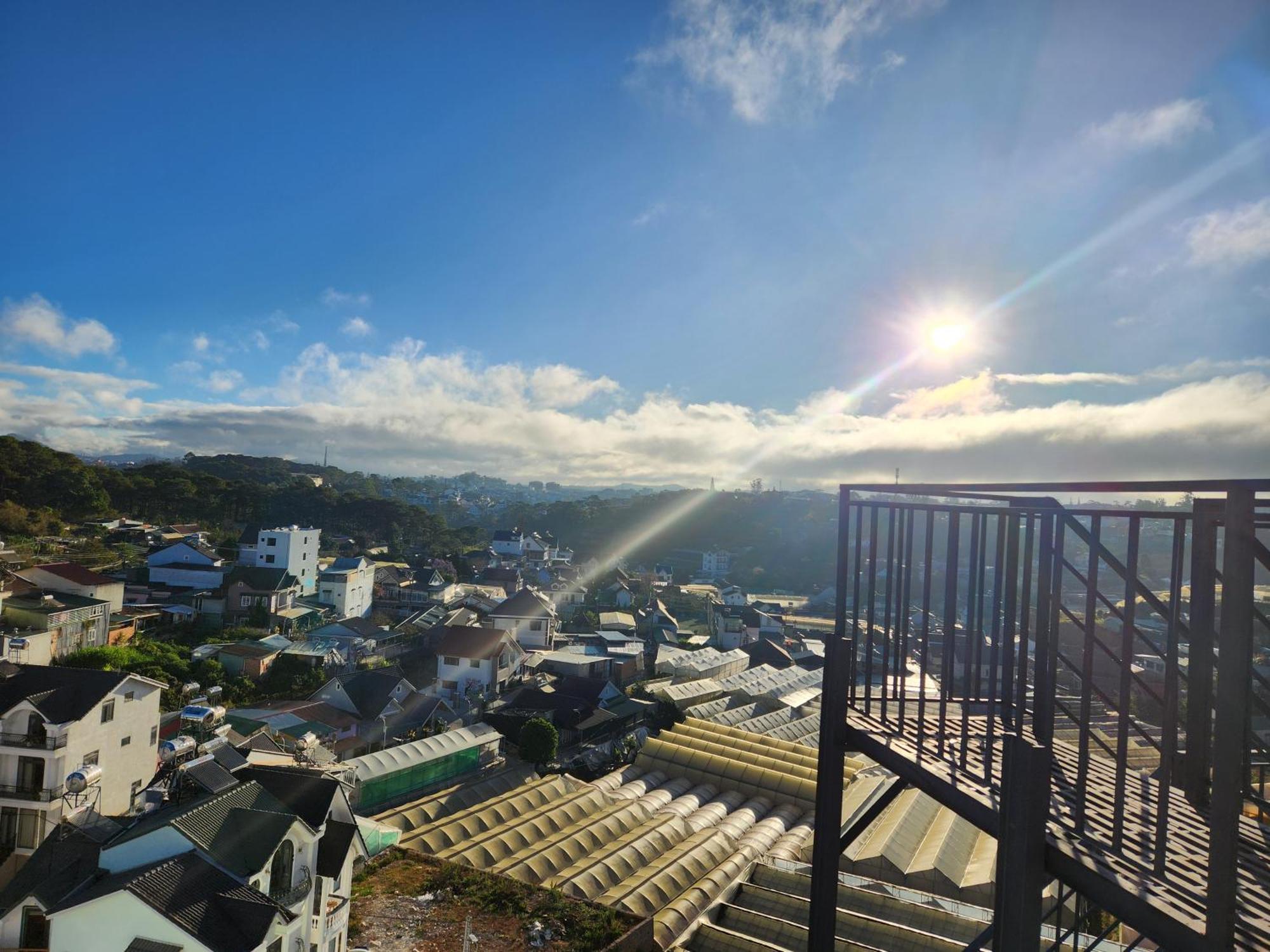 Happy Bun Hotel Dalat Bagian luar foto